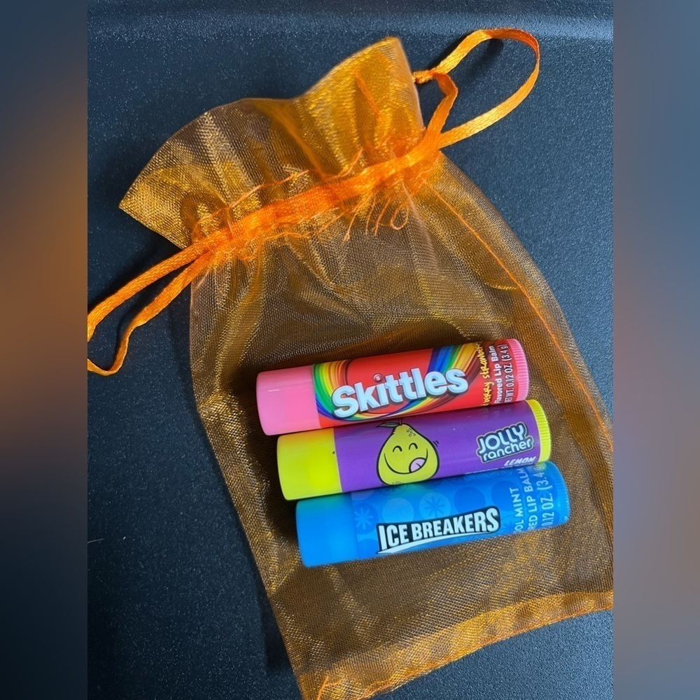 Taste beauty 3 piece lip balm chapsticks